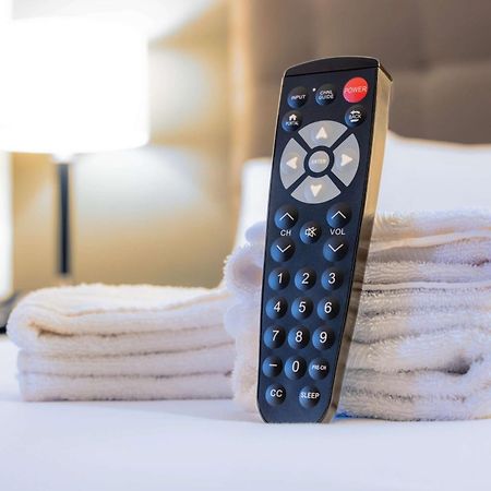 Drury Inn & Suites St. Louis - Fairview Heights Bagian luar foto